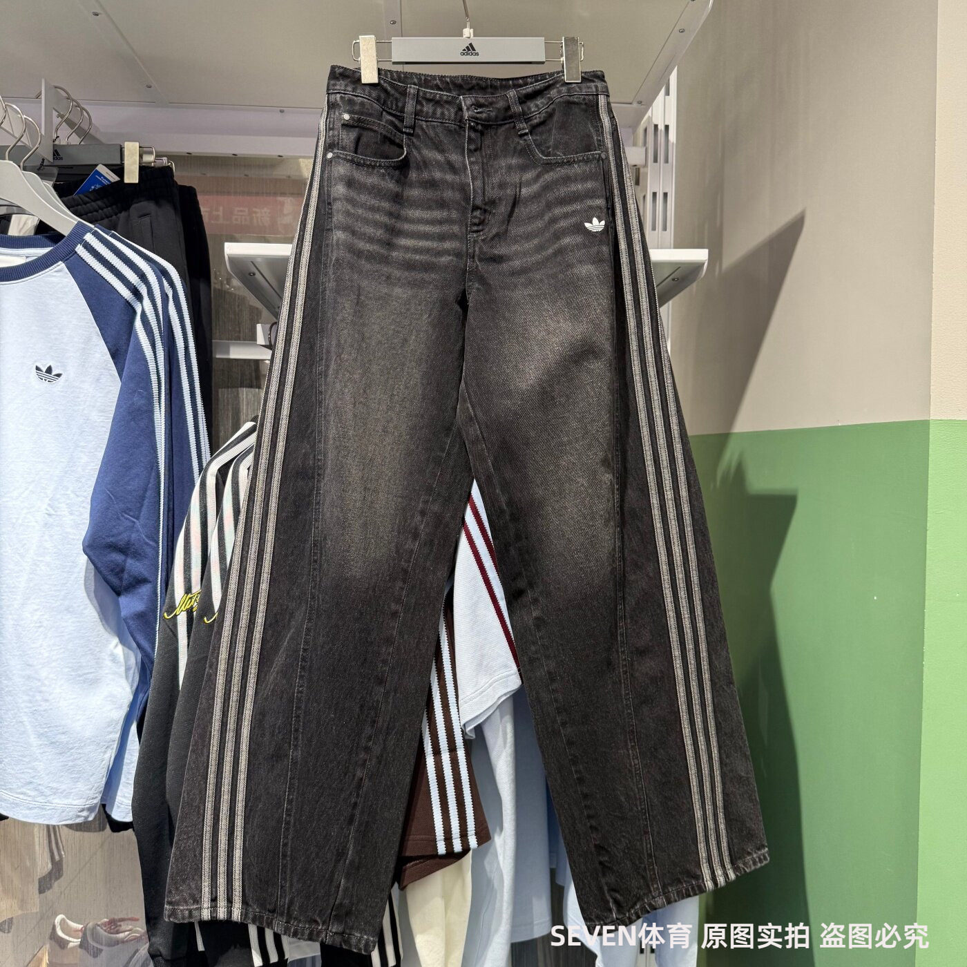 Adidas阿迪达斯三叶草女弯刀牛仔裤三条杠时尚百搭休闲长裤JX6865图片