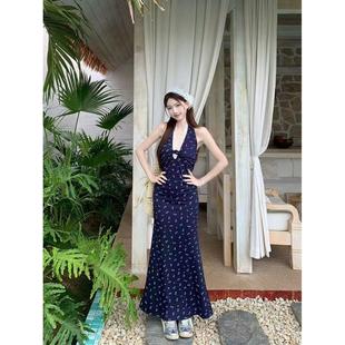 碎花长裙蕾丝拼接包臀裙子收腰露背设计感挂脖连衣裙 新款 法式 夏季