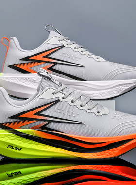 男女竞速体侧训练运动鞋 New running shoes sports shoes.