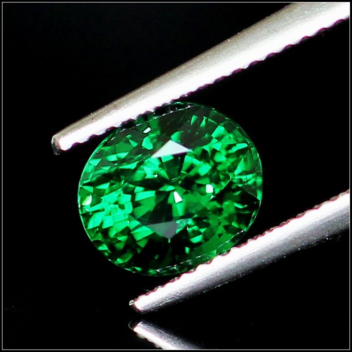 06克拉 明亮无暇沙弗莱石 马达加斯加特产 aigs证书
