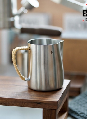 燕印 TSUBAME 日本手工藤编尖嘴拉花缸不锈钢专业鳄鱼嘴打奶泡杯