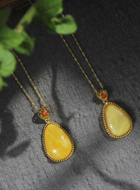 蜜蜡吊坠s925纯银南红镶嵌短项链