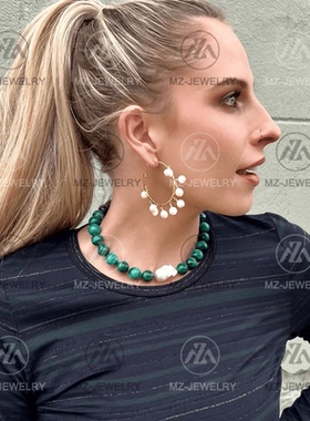 孔雀石淡水巴洛克珍珠项链时髦女