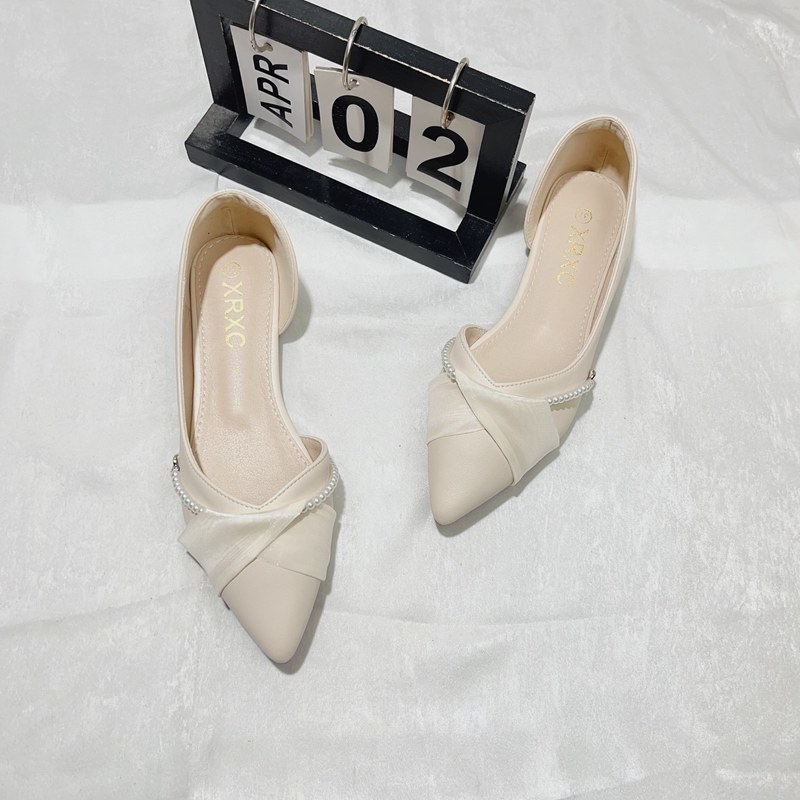 2026年春夏新款浅口尖头平底温柔晚晚风法式配裙子侧空平底单鞋女,女鞋,浅口单鞋,淘宝优惠券,粉丝福利购,淘宝优惠卷