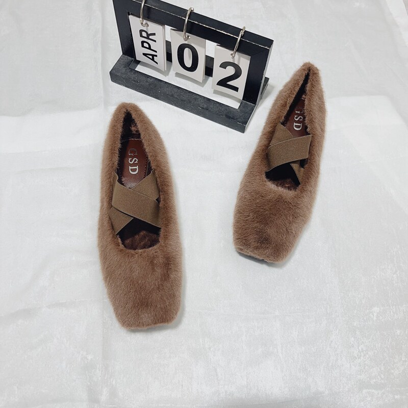 法式配裙子加绒保暖平底单鞋女2025秋冬新款方头浅口交叉带毛毛鞋