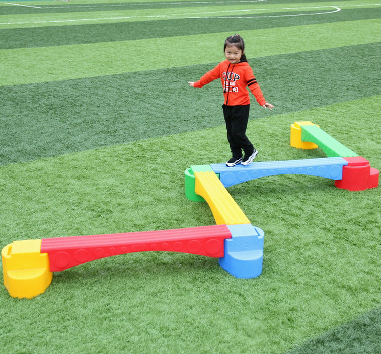 独木桥平衡木感统训练森林塑料