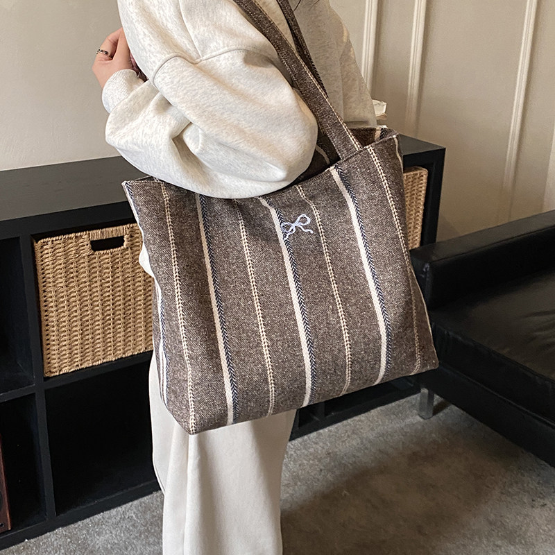 复古条纹托特包女2026新款大容量单肩包文艺通勤包学生上课手提包,箱包皮具/热销女包/男包,通用款女包,淘宝优惠券,粉丝福利购,淘宝优惠卷
