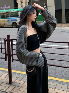 小披肩外搭宽松慵懒针织开衫女装短款毛衣外套秋季新款两件套春装