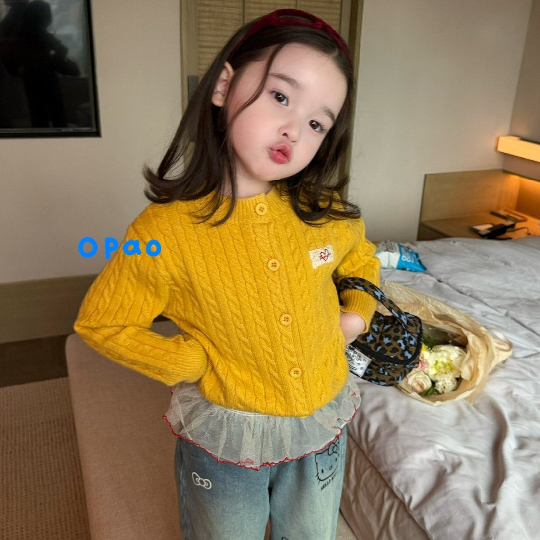 Opao 26秋 10104女童黄色毛衣针织开衫 - 实物图