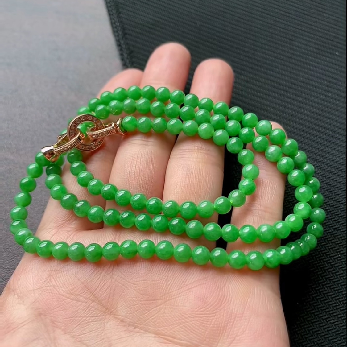 蓝蓝缅甸天然翡翠A货冰润阳绿珠子珠链项链