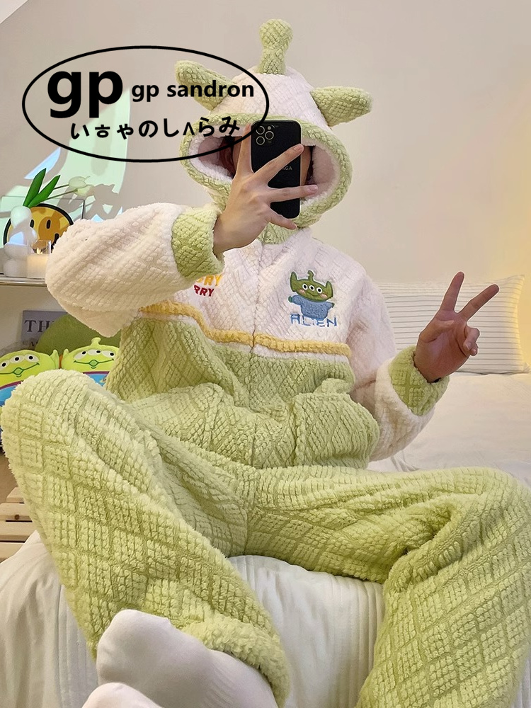 日本gp卡通睡衣男士连帽款家居服
