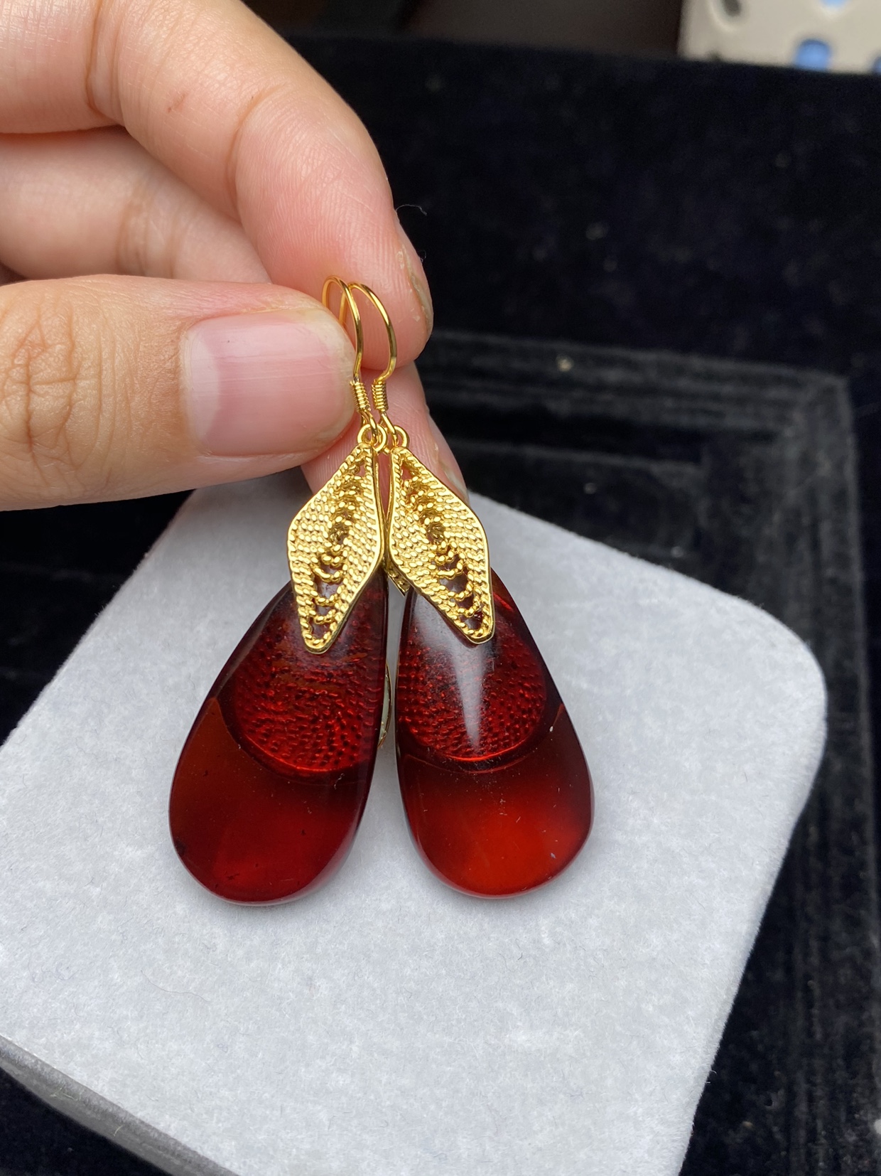 纯天然血珀耳环 高性价比俄料血红色 925银镶嵌大气精致 礼