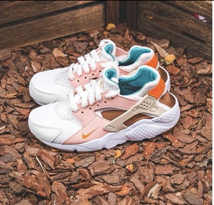 DQ8031 FD4632 101 654275 Nike耐克女子大童华莱士复古运动休闲鞋