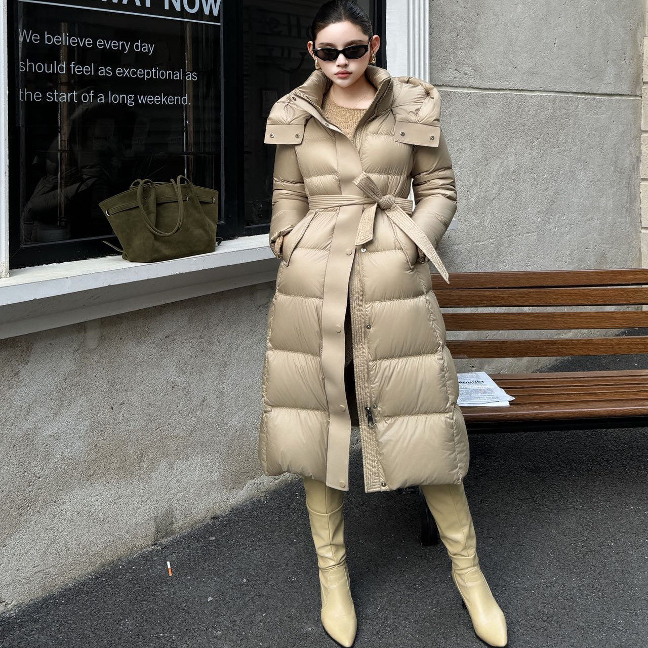 90白鸭绒长款羽绒服女款2025新冬季加厚过膝时尚洋气腰带收腰显瘦