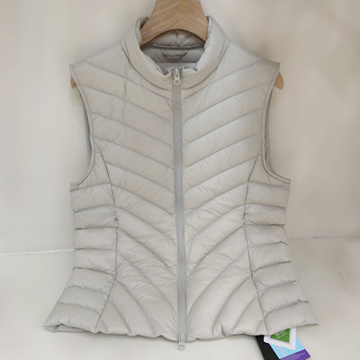 90白鹅绒排骨马甲坎肩女