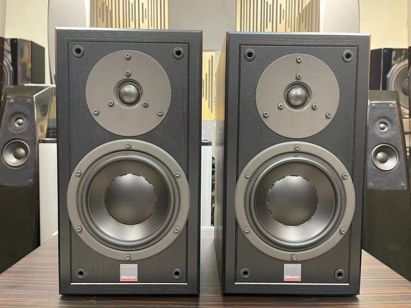 丹拿DYNAUDIO Contour(轮廓) 1.3 书架音箱
