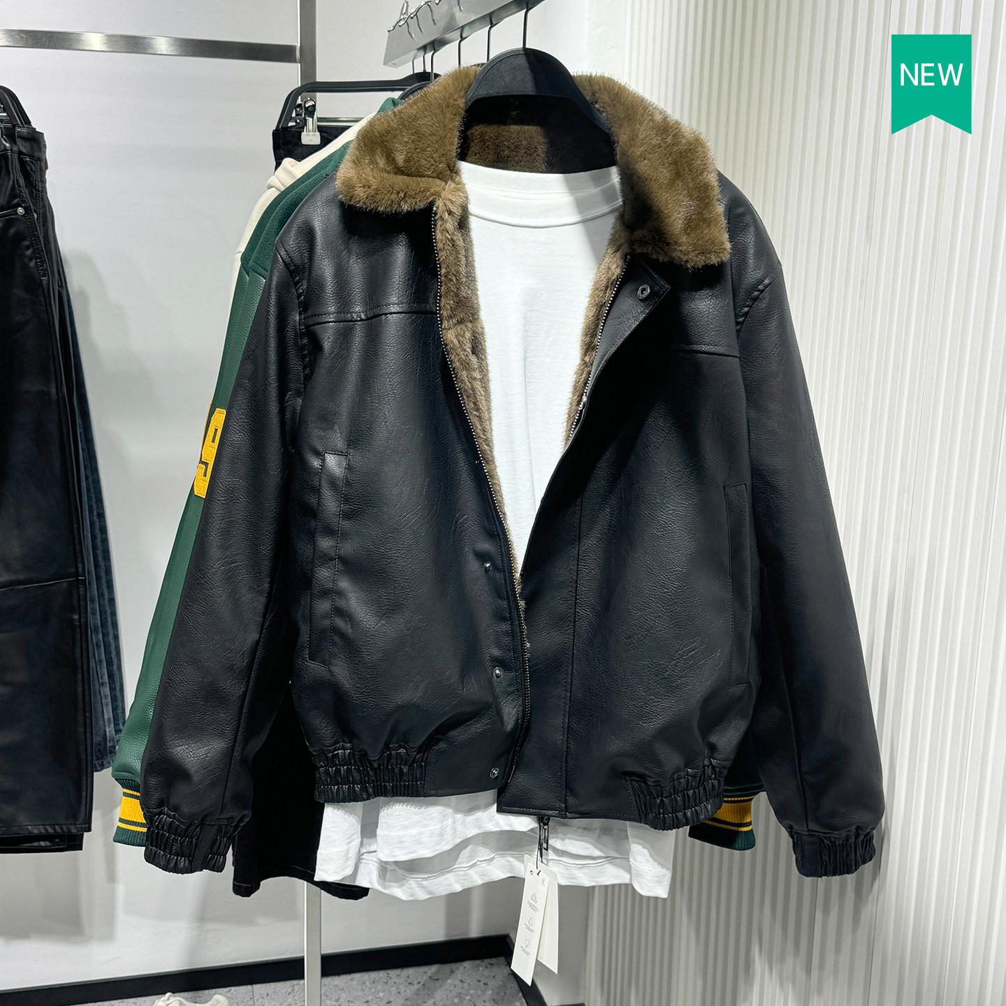 柜799！冬季新品男装双面皮革效果短款夹克仿皮草外套0993900 800
