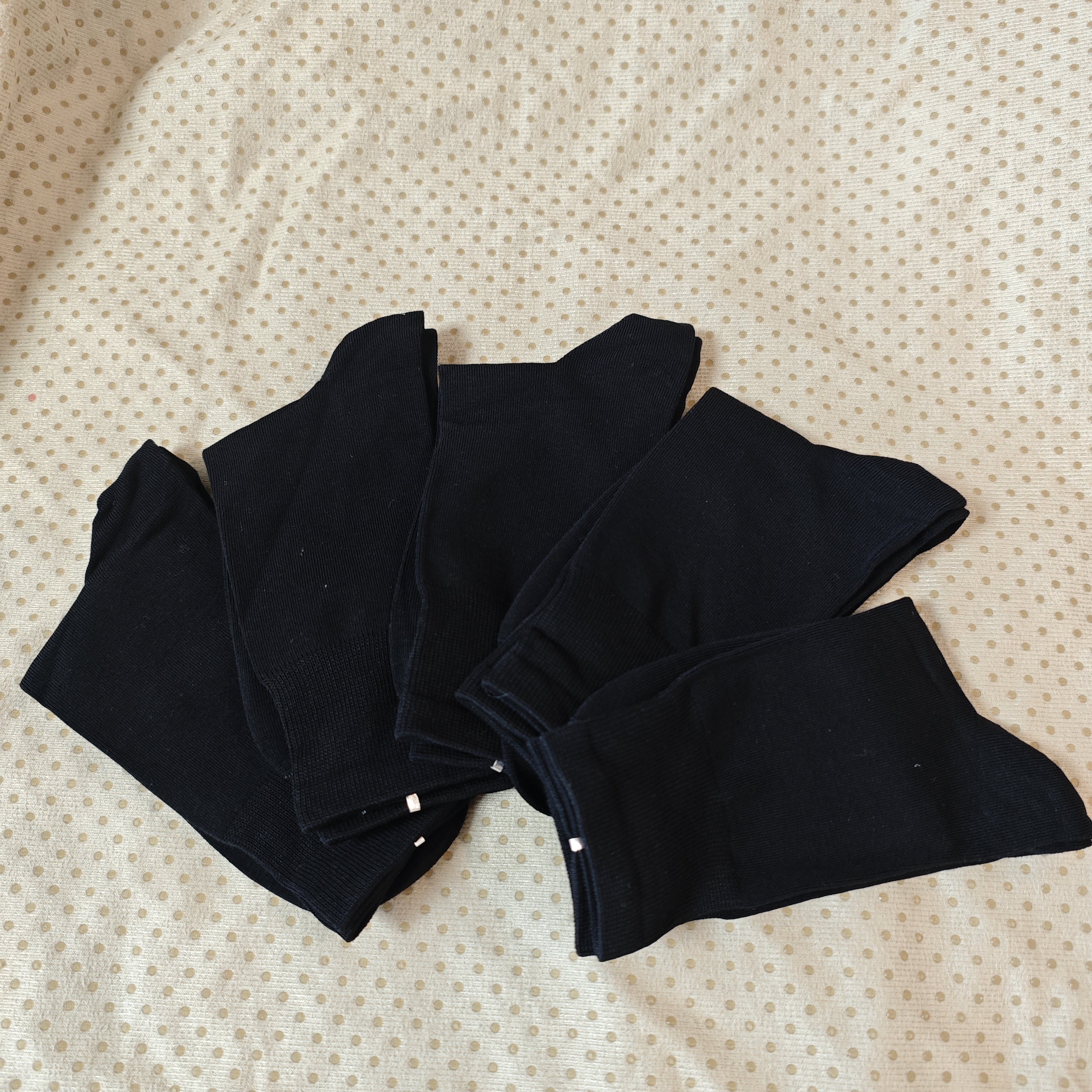 10双黑色纯棉男袜中筒精梳棉吸汗防臭舒适四季常规厚度