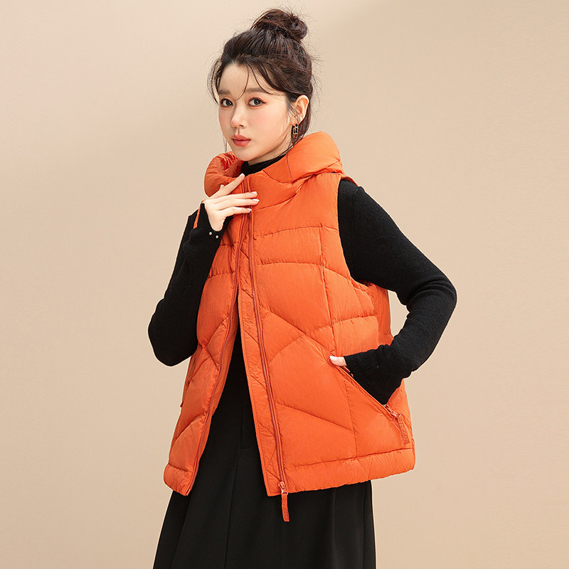 雪中飞2025短款羽绒马甲女秋冬新款时尚鸭绒背心轻薄外穿马夹外套,女装/女士精品,羽绒服,淘宝优惠券,粉丝福利购,淘宝优惠卷