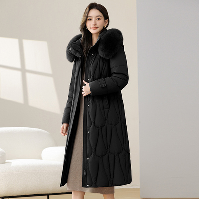 狐狸毛领长款羽绒服雪中飞连帽