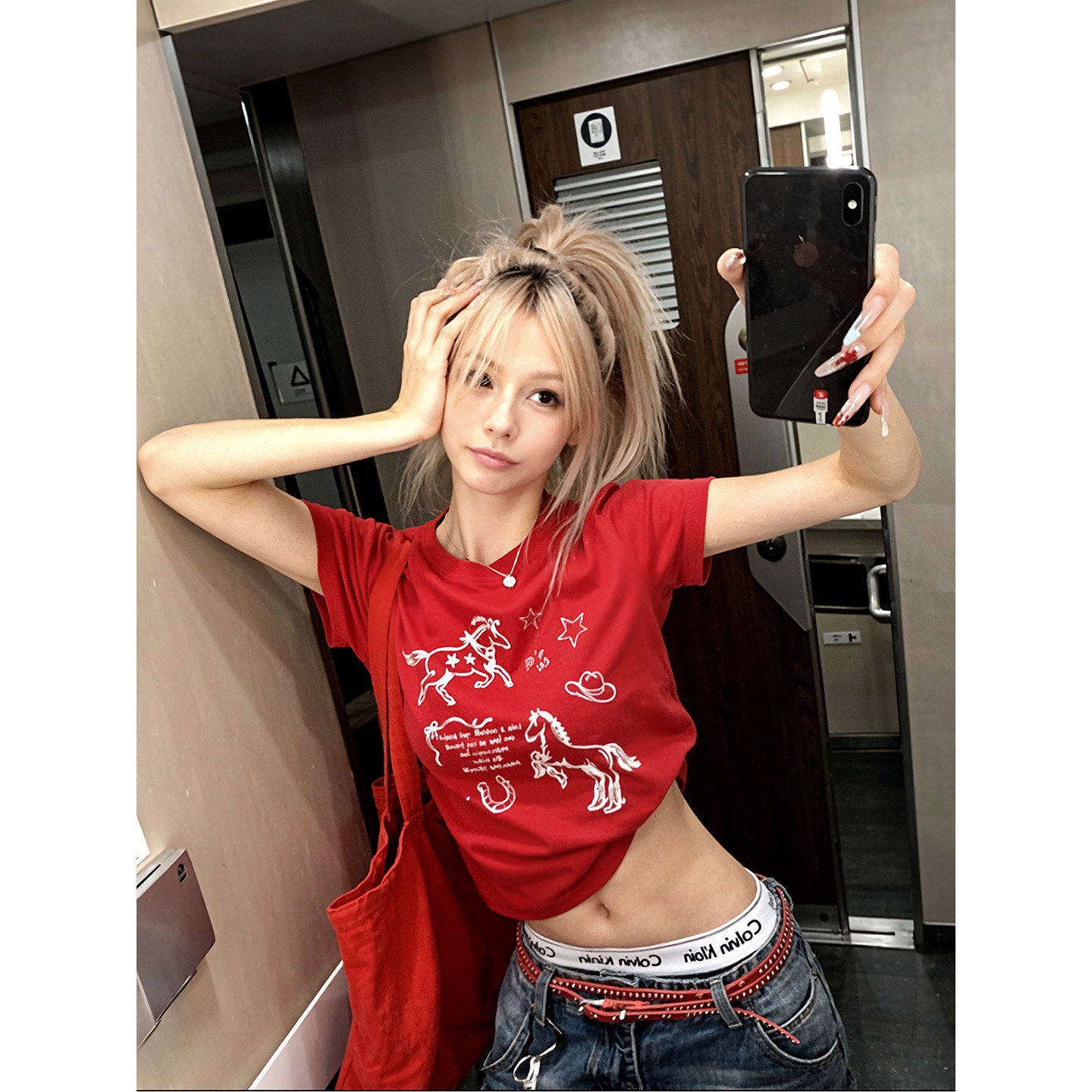 美式辣妹风卡通马印花短袖T恤女红色修身显瘦设计感小众短款上衣