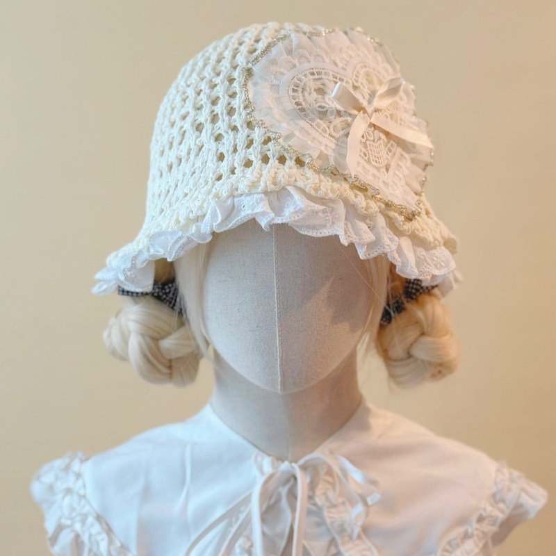本守造原创手工荷叶边蕾丝爱心钩针包头渔夫帽米白色