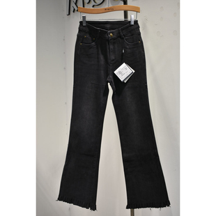 63532时尚 秋奕品牌女裤 2026年春季 新品 气质显瘦高腰微喇牛仔裤