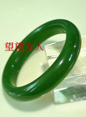 合成玉新鲜出炉绿色手镯