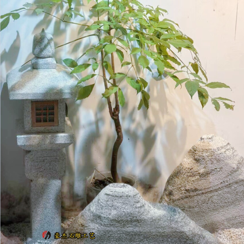 石雕灯笼中式灯笼复古庭院石灯
