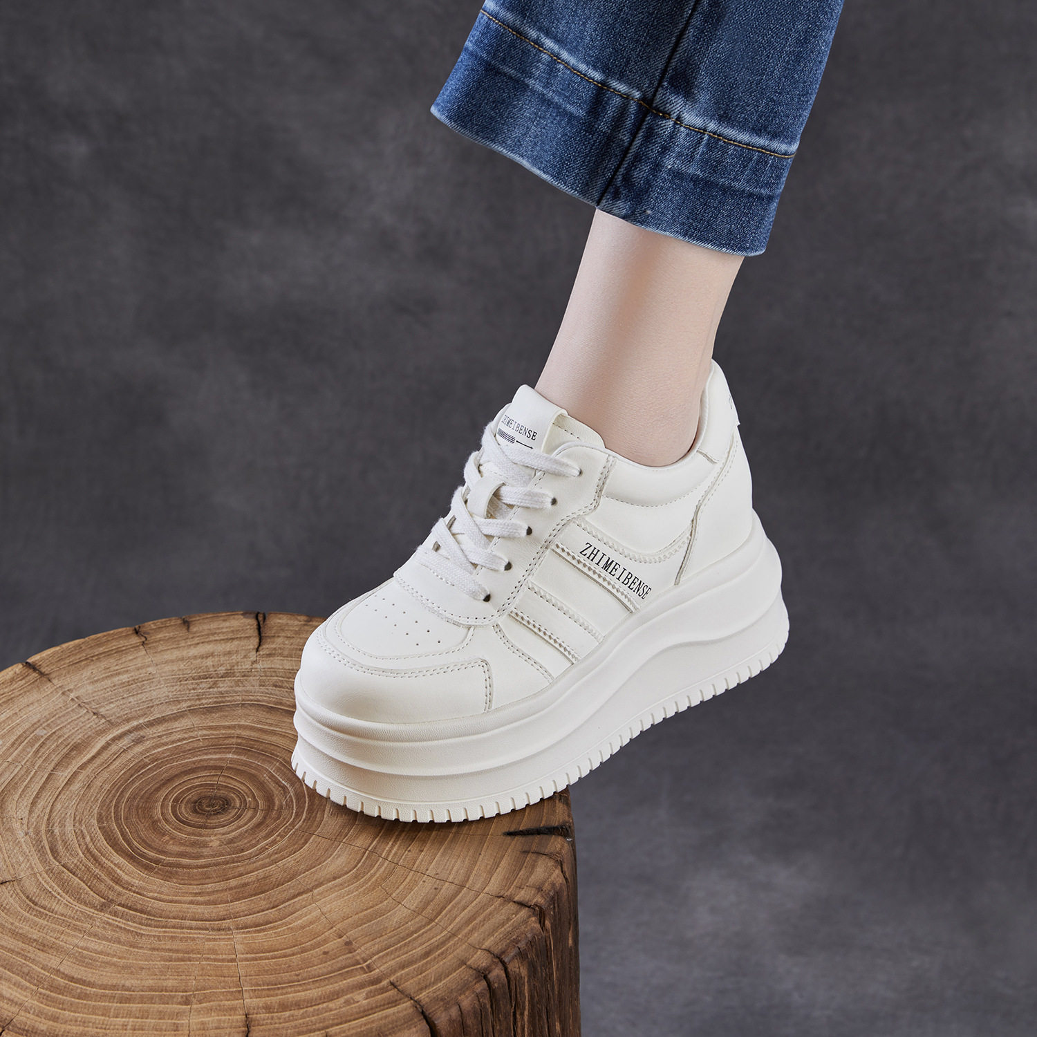 2026年春季新款厚底系带板鞋女8公分内增高小个子时尚松糕小白鞋,女鞋,时尚休闲鞋,淘宝优惠券,粉丝福利购,淘宝优惠卷