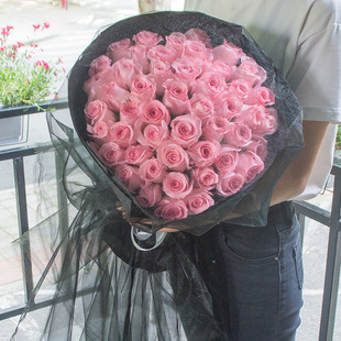 上海红玫瑰花束礼盒生日同城鲜花速递武汉长沙成都西安郑州送花店