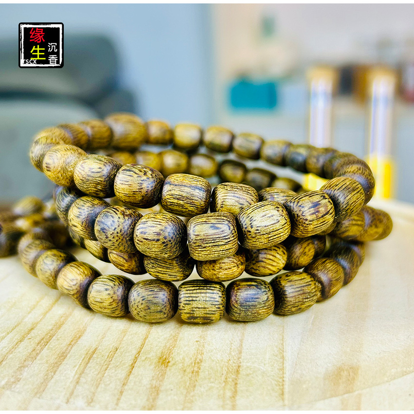 天然海南莺歌绿奇楠沉香手串多圈