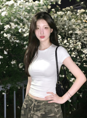 短款白色圆领短袖t恤女夏2026新款螺纹修身显瘦正肩紧身辣妹上衣