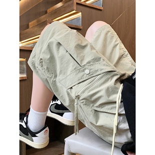 夏季薄款冰丝短裤男生初中生潮流休闲中裤青少年大童工装五分裤子