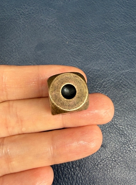 复古做旧黄铜实心骰子手把件