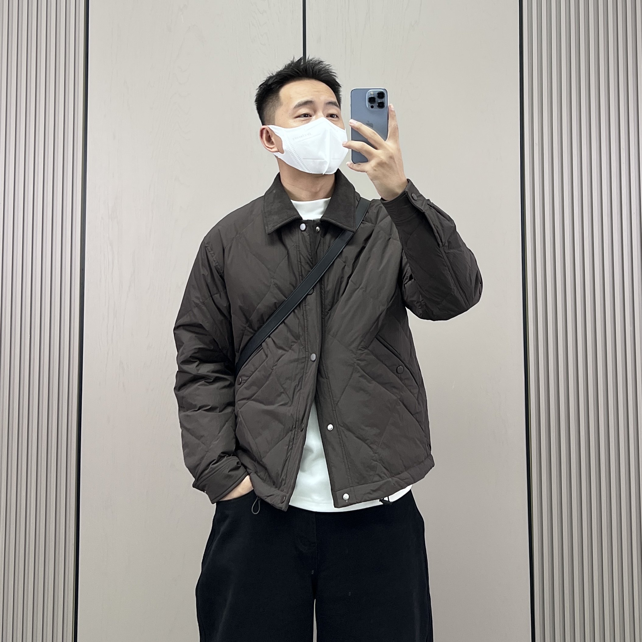 梅一天设计感绗线翻领拼接轻薄款羽绒服男冬季休闲百搭白鸭绒外套,男装,羽绒服,淘宝优惠券,粉丝福利购,淘宝优惠卷