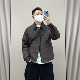 梅一天设计感绗线翻领拼接轻薄款 休闲百搭白鸭绒外套 羽绒服男冬季