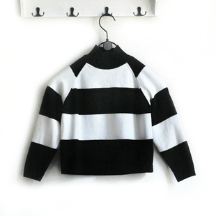 童装 女童文艺范半高领黑白宽条纹宽松短款棉质打底针织衫毛衣