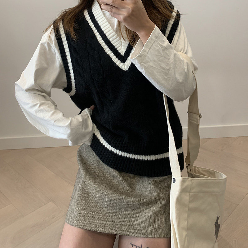 复古针织马甲女春秋新款外穿韩版叠穿V领毛衣背心无袖内搭学院风