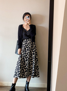 2024春秋时尚小雏菊ins法式中长款松紧腰碎花半身裙a字高腰裙子女