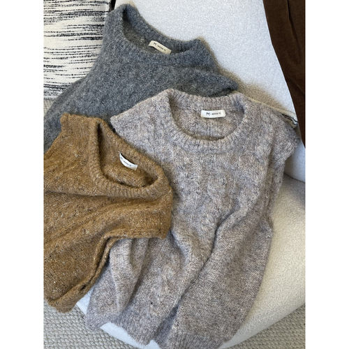 花纱针织圆领叠穿复古马甲