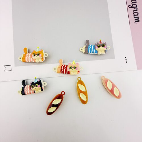 合金烤漆躺平猫猫仿真面包法棍挂件diy物料手机链项链发饰品配件