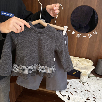 洋气拼格加厚一体绒打底衫