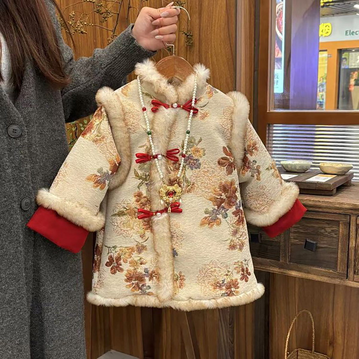 女宝宝加厚加棉拜年服唐装女童冬装中国风女婴儿新年装旗袍裙重工