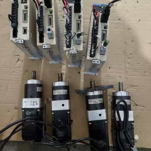 议价安川伺服驱动器电机4套，驱动SGPMS-2R5A10A,可维修