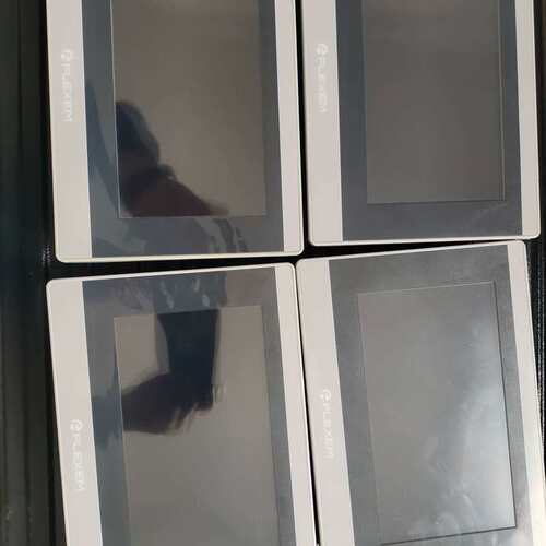 议价繁易触摸屏FE6070W，4台保护膜，，成色如图可维修