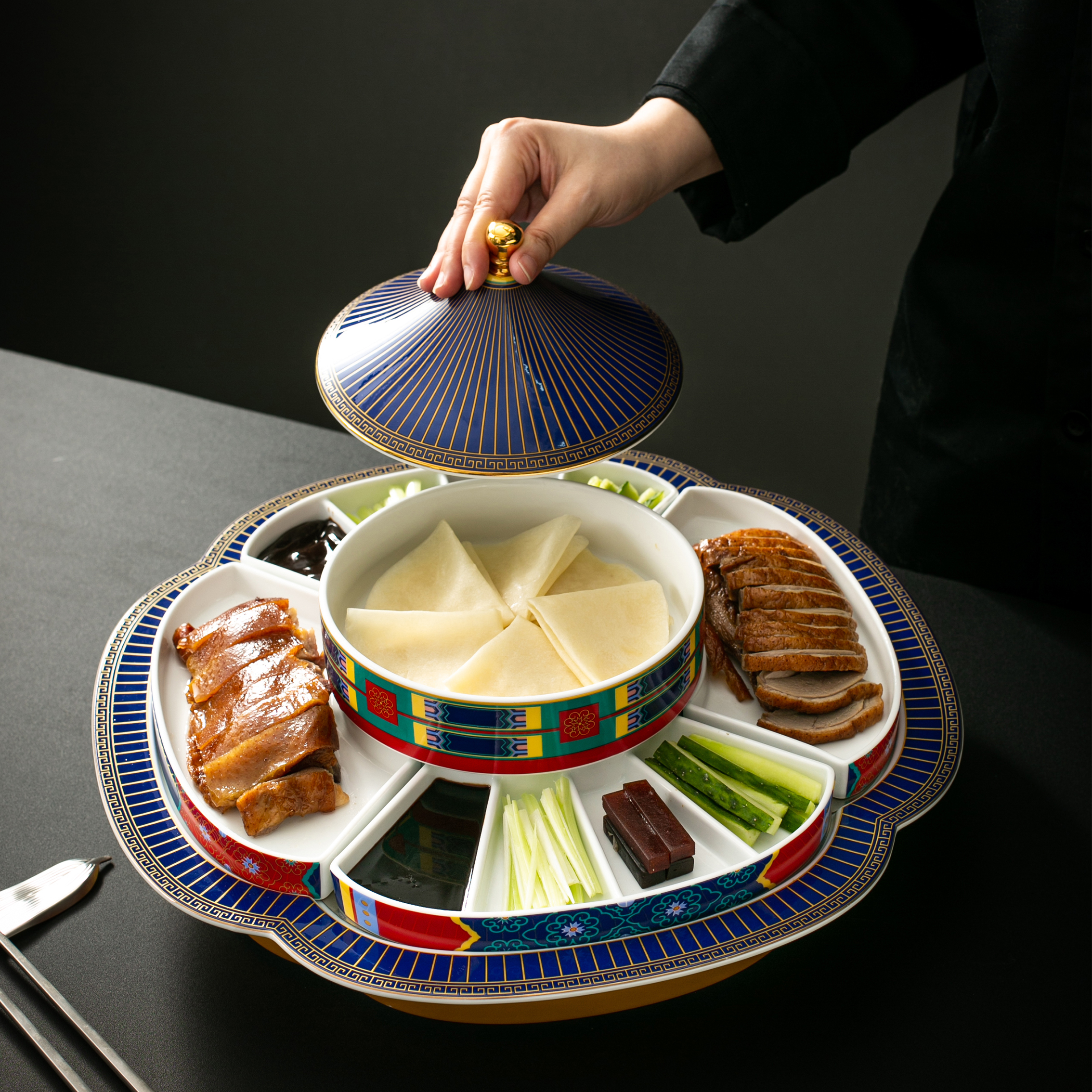 酒店会所新中式烤鸭盘