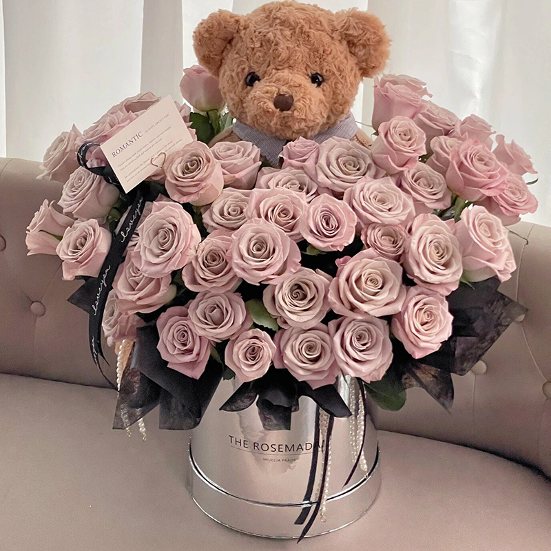 情人节抱抱筒曼塔玫瑰花卡布奇诺乌梅子酱鲜花速递同城北京配送花