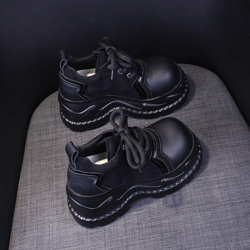 配阔腿裤厚底鞋大头皮鞋