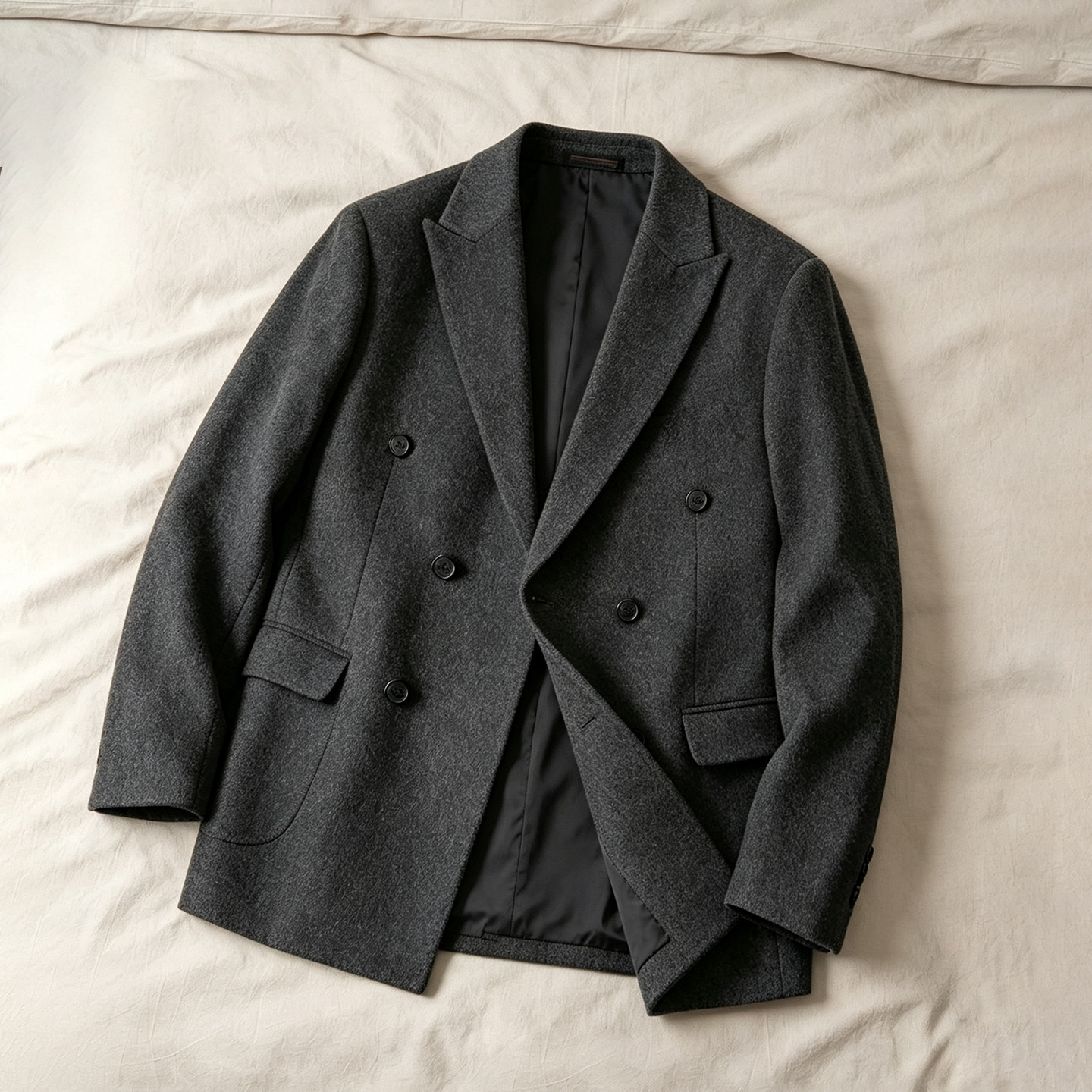 加厚加肥加大双排扣毛呢西服男